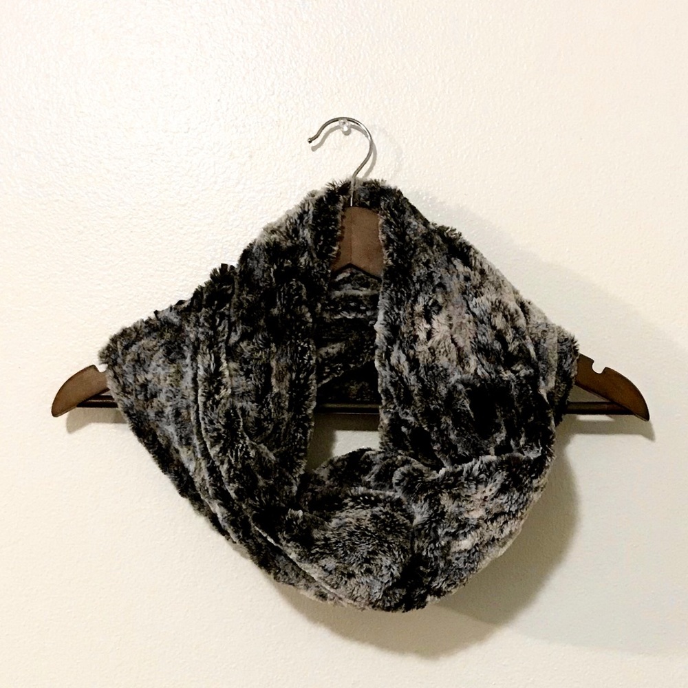 Faux fur infinity scarf - very soft